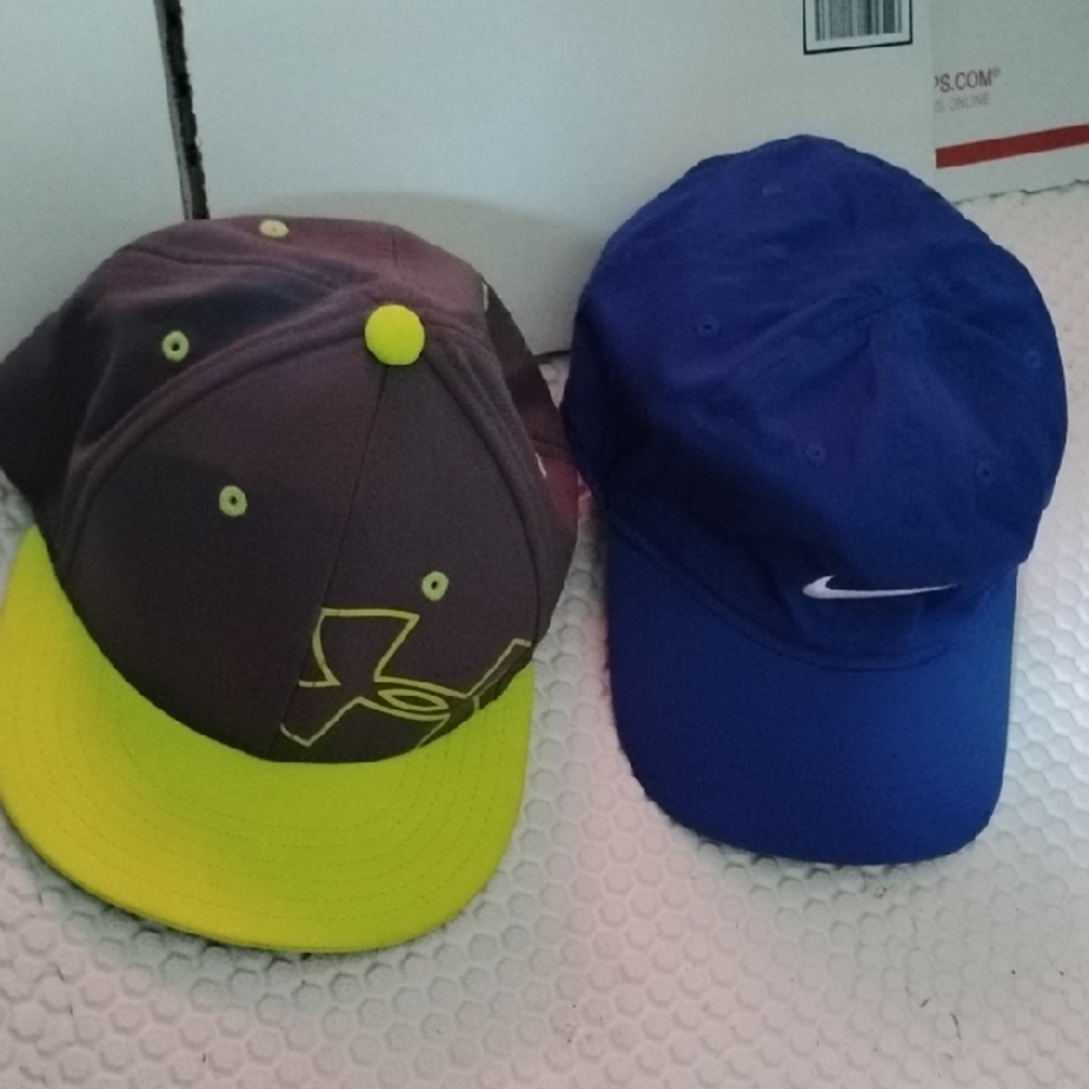 Nike/Under Armour Ball Child/Kids Cap - Vibrant Blue/Green